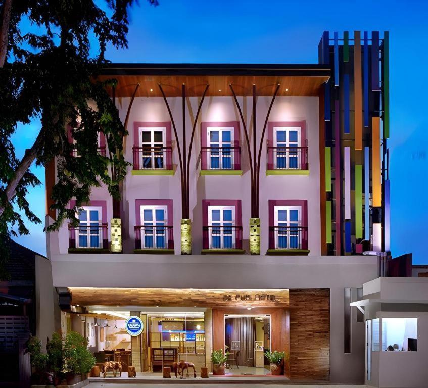 Life Puri Hotel Surabaya Gubeng Extérieur photo